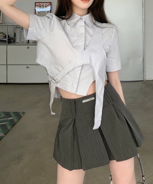 KOR(ケーオーアール)の「韓国 ショート丈デザインベルトシャツ(シャツ/ブラウス・レディース・オフホワイト・S/M)」の18枚目の写真