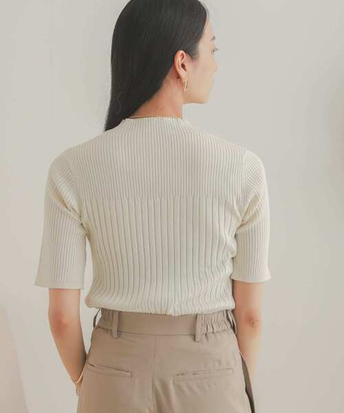 SENSE OF PLACE by URBAN RESEARCH（センスオブプレイスバイアーバンリサーチ）の「ワイドリブコンパクトニットセーター（ニット/セーター・レディース・ブラック/アイボリー/ライトブルー/ブラウン・ONE）」の9枚目の写真