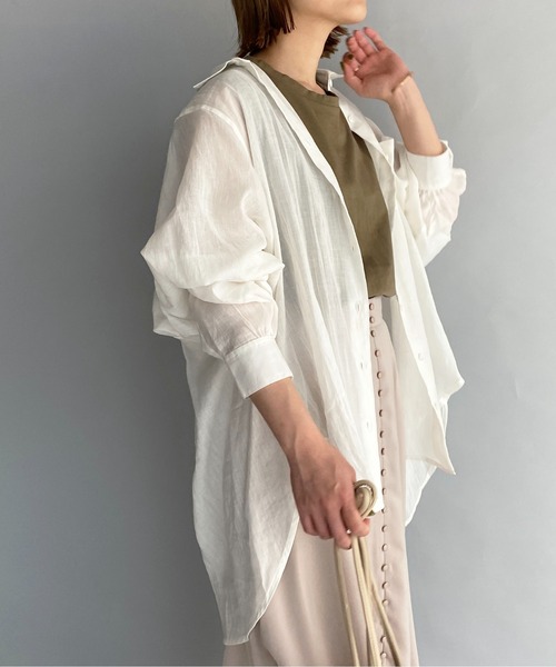 LUGIVA（ルギヴァ）の「ギャザードルマンリネンシャツ（シャツ/ブラウス・レディース・オフホワイト・M）」の6枚目の写真
