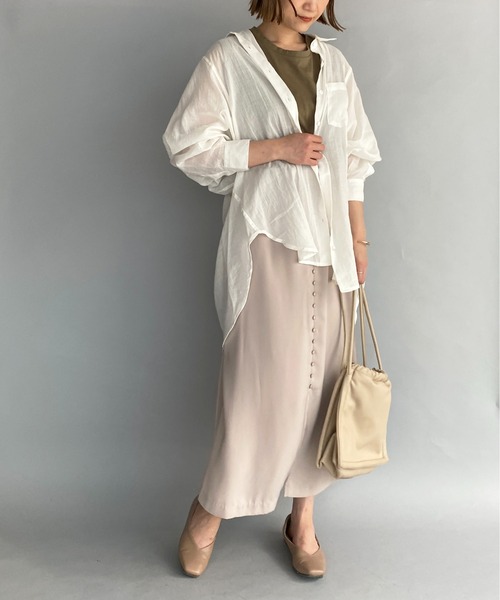 LUGIVA（ルギヴァ）の「ギャザードルマンリネンシャツ（シャツ/ブラウス・レディース・オフホワイト・M）」の2枚目の写真