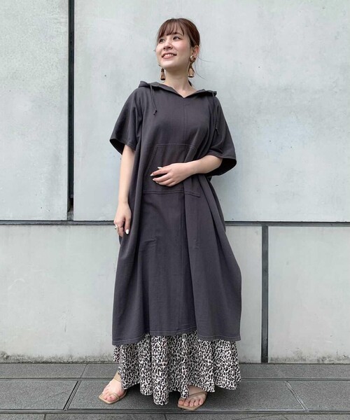 DRESSTERIOR（ドレステリア）の「◆製品染めフーテッドチュニック（チュニック・レディース・チャコールグレー/ベージュ・38）」の20枚目の写真