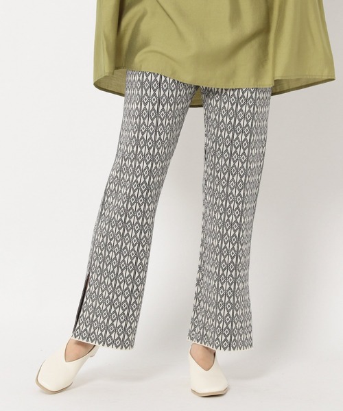 mysty woman(ミスティウーマン)の「キカジャガードニットパンツ 217830(その他パンツ・レディース・ブラック/ベージュ・FREE)」の2枚目の写真