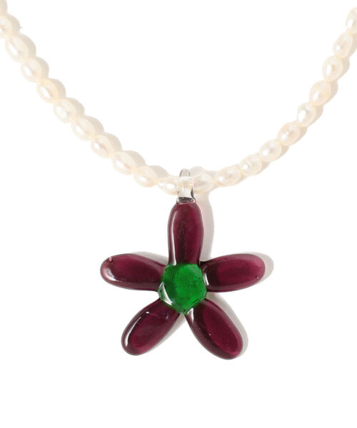 Ray BEAMS（レイビームス）の「NINFA handmade / Bloom ネックレス（ネックレス・レディース・グリーン/パープル・ONE SIZE）」の5枚目の写真