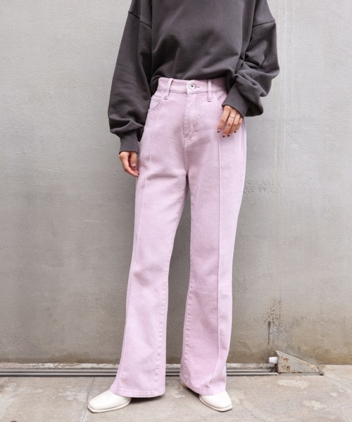 one after another NICE CLAUP（ワンアフターアナザーナイスクラップ）の「センターピンタック極みフレアデニム（デニムパンツ・レディース・ライトブルー/ブラック/ネイビー/ピンク・SMALL/MEDIUM）」の4枚目の写真