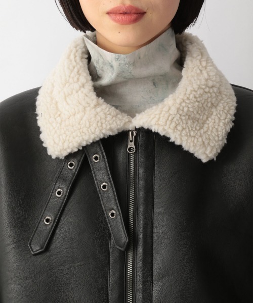 LOWRYS FARM(ローリーズファーム)の「B3ボアジャケット 214910(ブルゾン・レディース・チャコールグレー/ブラック/アイボリー・FREE)」の8枚目の写真