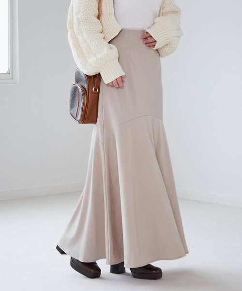 Heather（ヘザー）の「サテンキリカエマーメイドロングスカート　237964（スカート・レディース・ブラック/ベージュ/ブルー・FREE）」の3枚目の写真