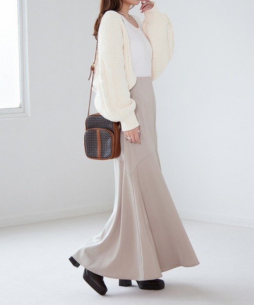 Heather（ヘザー）の「サテンキリカエマーメイドロングスカート　237964（スカート・レディース・ブラック/ベージュ/ブルー・FREE）」の22枚目の写真