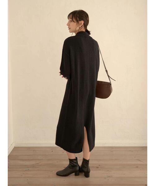 earth music&ecology（アースミュージックアンドエコロジー）の「Ｉラインニットワンピース＊（ワンピース・レディース・ブラック/ベージュ/グレー/ブルー・FREE）」の16枚目の写真