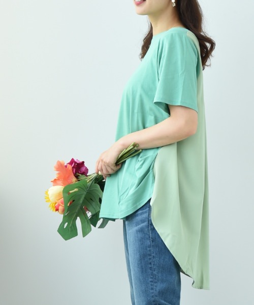 INTERPLANET（インタープラネット）の「Ｓｕｐｐｌｅ　Ｃｏｔｔｏｎ変形ピンタックプルオーバー（Tシャツ/カットソー・レディース・ブラック/オフホワイト/グリーン/グレイッシュベージュ・FREE）」の4枚目の写真