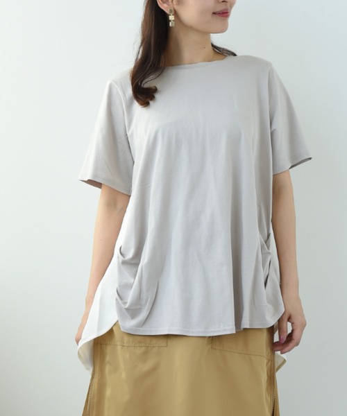 INTERPLANET（インタープラネット）の「Ｓｕｐｐｌｅ　Ｃｏｔｔｏｎ変形ピンタックプルオーバー（Tシャツ/カットソー・レディース・ブラック/オフホワイト/グリーン/グレイッシュベージュ・FREE）」の17枚目の写真