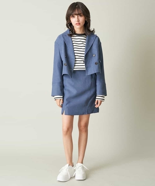 A de a.v.v（アードアー・ヴェ・ヴェ）の「（SET UP対応）ダブルボタンショートテーラードジャケット（テーラードジャケット・レディース・ブラック/ブルー・38/36）」の4枚目の写真