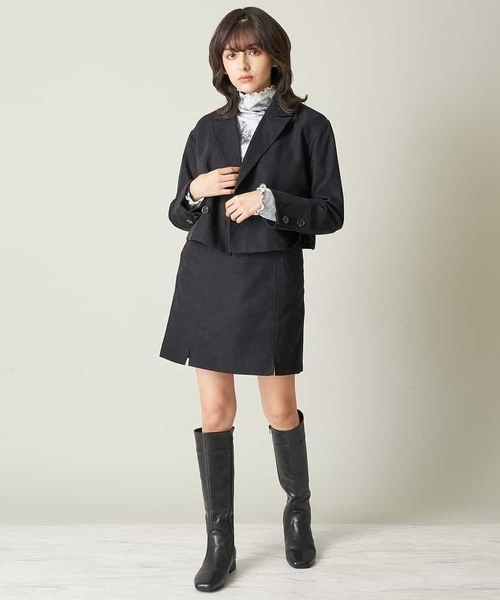 A de a.v.v（アードアー・ヴェ・ヴェ）の「（SET UP対応）ダブルボタンショートテーラードジャケット（テーラードジャケット・レディース・ブラック/ブルー・38/36）」の7枚目の写真