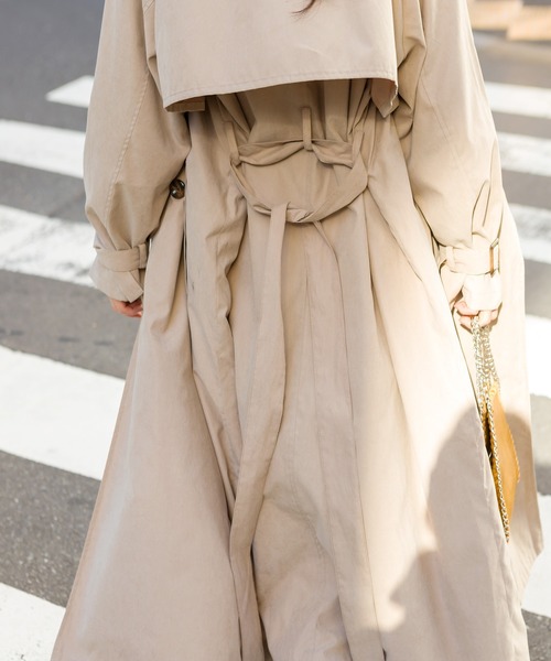 SpRay（スプレイ）の「【WEB限定】ヨーク切替キャンディスリーブトレンチコート（トレンチコート・レディース・ベージュ/ブルー/ライトベージュ/グレイッシュベージュ・MEDIUM/LARGE）」の14枚目の写真