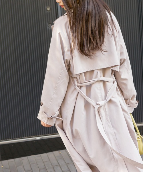 SpRay（スプレイ）の「【WEB限定】ヨーク切替キャンディスリーブトレンチコート（トレンチコート・レディース・ベージュ/ブルー/ライトベージュ/グレイッシュベージュ・MEDIUM/LARGE）」の22枚目の写真