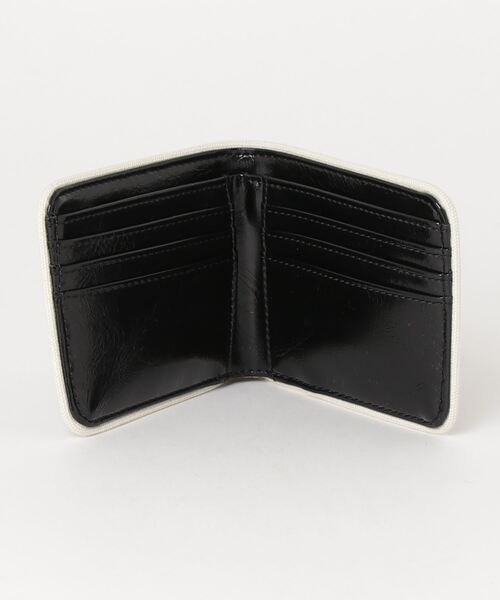 FRED PERRY（フレッドペリー）の「Classic Billfold Wallet（財布・メンズ・ブラック/ブラウン・ONE SIZE）」の5枚目の写真