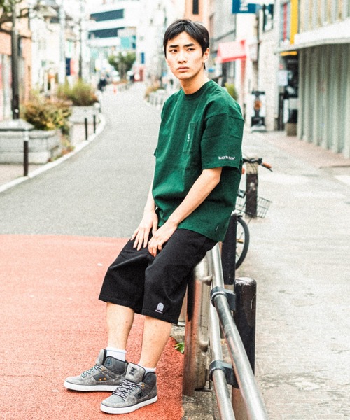 DC(ディーシー)の「DC/ディーシー ワイドフィット ワンポイント刺繍 ポケットTシャツ DST221021(Tシャツ/カットソー・メンズ・ブラック/グリーン/ホワイト・L/M/XL/2XL)」の6枚目の写真