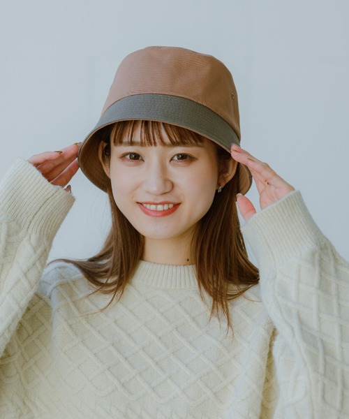 INTER FACTORY（インターファクトリー）の「【るい【YouTuberるぅきぃ夫婦】 - リバーシブルバケットハット　made in INTER FACTORY（ハット・レディース・カーキ/ホワイト・FREE）」の2枚目の写真