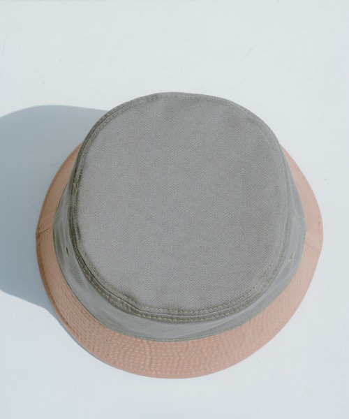 INTER FACTORY（インターファクトリー）の「【るい【YouTuberるぅきぃ夫婦】 - リバーシブルバケットハット　made in INTER FACTORY（ハット・レディース・カーキ/ホワイト・FREE）」の7枚目の写真