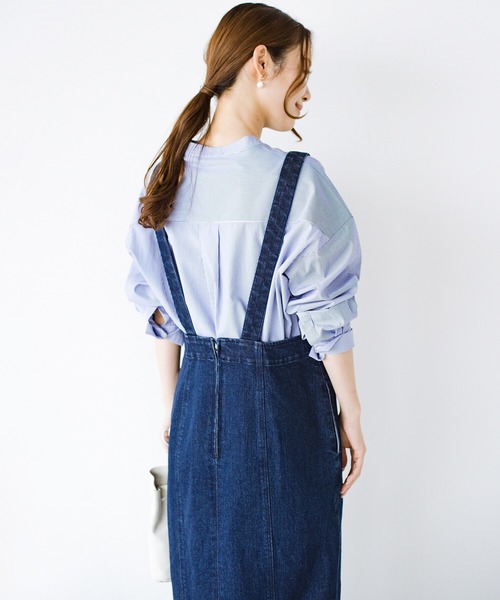 haco!(ハコ)の「素材とシルエットで照れずに着られるかわいげ追求!時短しつつも素敵コーデが完成する 楽ちんストレッチデニムのジャンパースカート by who made me(ジャンパースカート・レディース・インディゴブルー・SMALL/MEDIUM/LARGE/X-LARGE)」の5枚目の写真