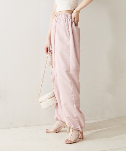 Chico(チコ)の「【REVIVAL/WEB限定】裾絞りカーゴパンツ(カーゴパンツ・レディース・ホワイト/ブラック/ピンク/カーキ/ベージュ・FREE/2)」の19枚目の写真