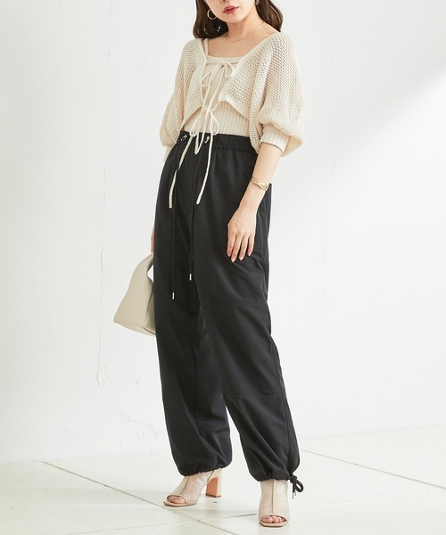 Chico(チコ)の「【REVIVAL/WEB限定】裾絞りカーゴパンツ(カーゴパンツ・レディース・ホワイト/ブラック/ピンク/カーキ/ベージュ・FREE/2)」の15枚目の写真