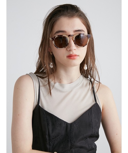 LILY BROWN（リリーブラウン）の「【A.KJAERREDE×LILYBROWN】サングラス＜GEORGE＞（サングラス・レディース・ブラウン/アイボリー・FREE）」の2枚目の写真