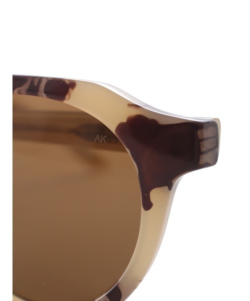 LILY BROWN（リリーブラウン）の「【A.KJAERREDE×LILYBROWN】サングラス＜GEORGE＞（サングラス・レディース・ブラウン/アイボリー・FREE）」の8枚目の写真