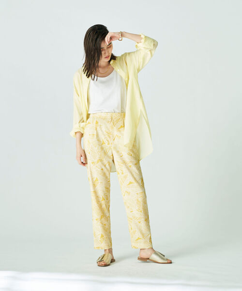 NOLLEY’S(ノーリーズ)の「◇【WEB限定サイズあり】リーフプリントテーパードパンツ(その他パンツ・レディース・ブラック系その他3/イエロー系その他3・36/38/40)」の17枚目の写真