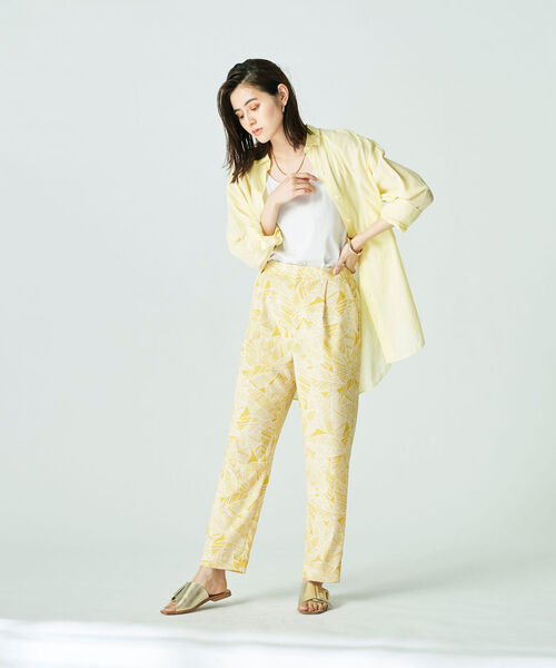 NOLLEY’S(ノーリーズ)の「◇【WEB限定サイズあり】リーフプリントテーパードパンツ(その他パンツ・レディース・ブラック系その他3/イエロー系その他3・36/38/40)」の18枚目の写真