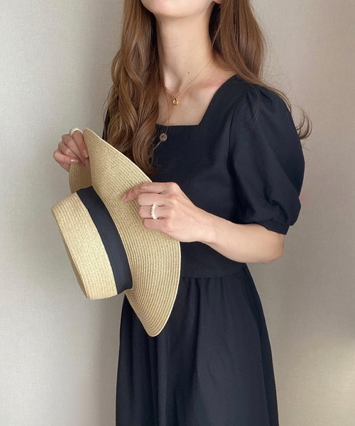 JUNOAH（ジュノア）の「リネン混オープンブラウススカート