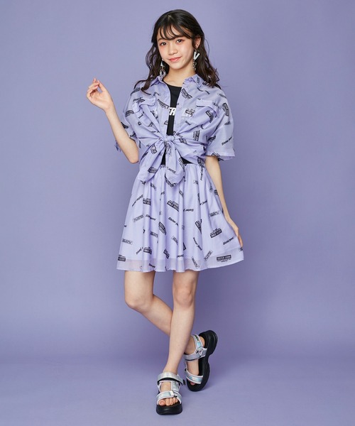 SISTER JENNI（SISTER JENNI）の「ロゴ総柄シアーシャツ（シャツ/ブラウス・キッズ・ブラック/ラベンダー・130cm/140cm/150cm/160cm）」の4枚目の写真