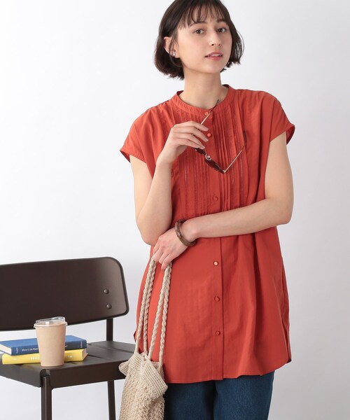 SHOO・LA・RUE（シューラルー）の「◆タック&はしごレースチュニック丈ブラウス（シャツ/ブラウス・レディース・ブラック/オフホワイト/オリーブ/ピンク系・00）」の4枚目の写真