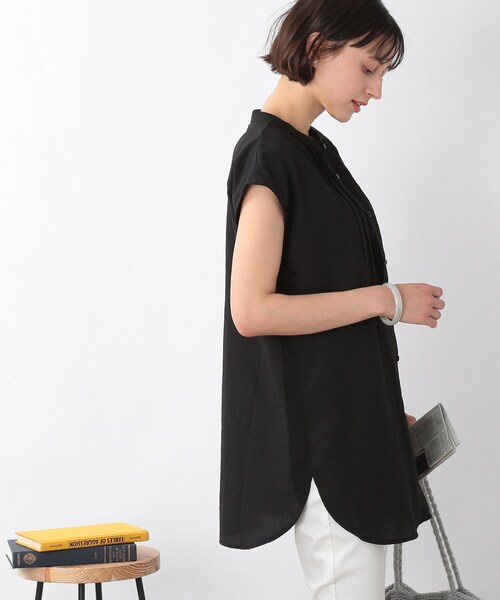 SHOO・LA・RUE（シューラルー）の「◆タック&はしごレースチュニック丈ブラウス（シャツ/ブラウス・レディース・ブラック/オフホワイト/オリーブ/ピンク系・00）」の6枚目の写真