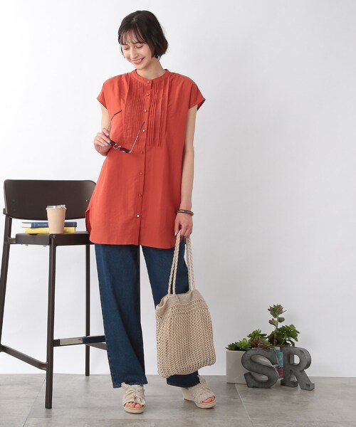 SHOO・LA・RUE（シューラルー）の「◆タック&はしごレースチュニック丈ブラウス（シャツ/ブラウス・レディース・ブラック/オフホワイト/オリーブ/ピンク系・00）」の8枚目の写真