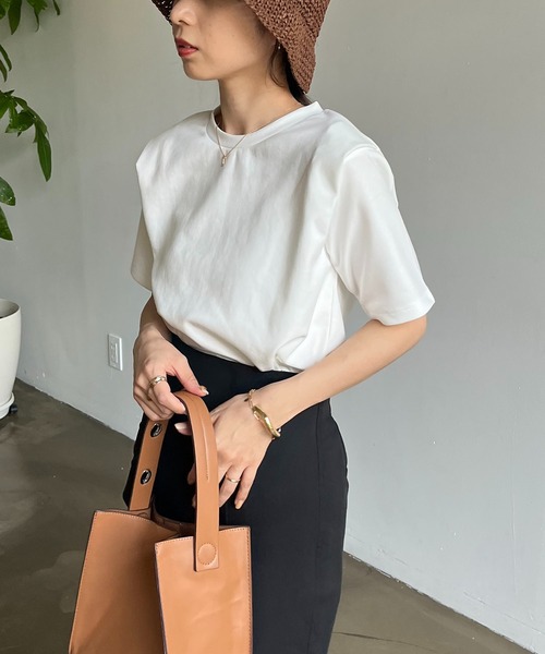 CAPRICIEUX LE'MAGE（カプリシューレマージュ）の「パット入りタックスリーブTシャツ（Tシャツ/カットソー・レディース・ブラック/イエロー/ホワイト・FREE）」の13枚目の写真