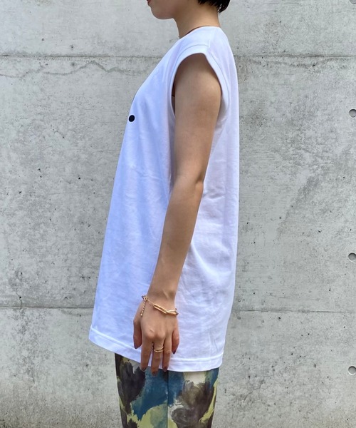 NOMINE（ノミネ）の「POSI.ロゴタンクトップ（タンクトップ・レディース・ホワイト/ブラック・フリー）」の15枚目の写真