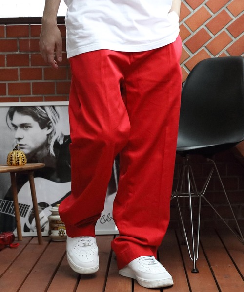 ８(eight)（エイト）の「ツイルカラーワイドパンツ（チノパンツ・メンズ・チャコールグレー/ブラック/ベージュ/レッド/オレンジ/マスタード/ワインレッド/ロイヤルブルー/キナリ/ダークグリーン・LARGE/MEDIUM/X-LARGE）」の8枚目の写真