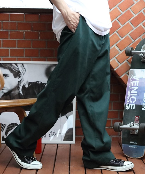 ８(eight)（エイト）の「ツイルカラーワイドパンツ（チノパンツ・メンズ・チャコールグレー/ブラック/ベージュ/レッド/オレンジ/マスタード/ワインレッド/ロイヤルブルー/キナリ/ダークグリーン・LARGE/MEDIUM/X-LARGE）」の5枚目の写真