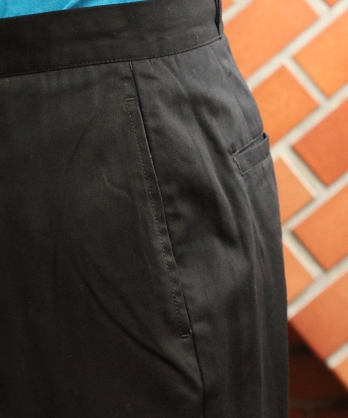 ８(eight)（エイト）の「ツイルカラーワイドパンツ（チノパンツ・メンズ・チャコールグレー/ブラック/ベージュ/レッド/オレンジ/マスタード/ワインレッド/ロイヤルブルー/キナリ/ダークグリーン・LARGE/MEDIUM/X-LARGE）」の19枚目の写真