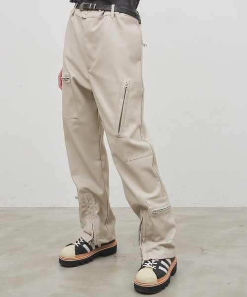 AIVER（アイバー）の「AIVER ヴィーガンレザーフライトパンツ（その他