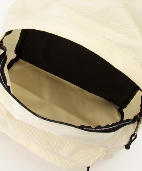 EASTPAK(イーストパック )の「EASTPAK / バックパック(バックパック/リュック・メンズ・ホワイト/ブラック/ネイビー・ONE SIZE)」の7枚目の写真