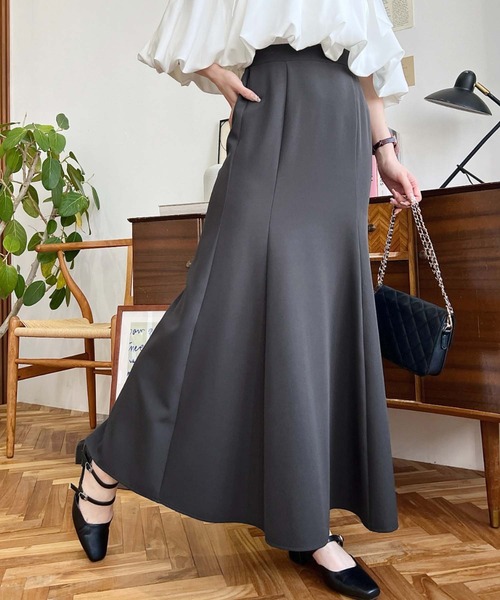 moment+（モーメントプラス）の「アソートセールマーメイドフレアスカート（スカート・レディース・パープル/レッド/オレンジ/グリーン/ライトグリーン/イエロー×グリーン/チャコールグレー/グレイッシュベージュ・S/M/L）」の18枚目の写真