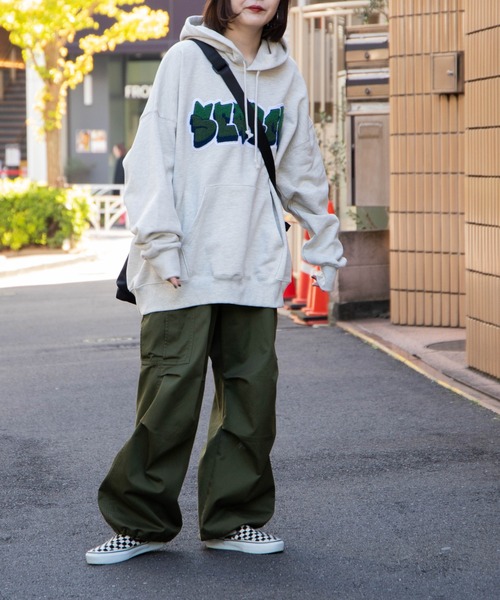 WEGO（ウィゴー）の「WEGO/ヘビーウエイト グラフィティプルパーカー（パーカー・メンズ・ホワイト/ブラック/ダークグリーン/杢グレー/ホワイト系その他/オートミール/その他1/その他3/その他2/その他4・MEDIUM/LARGE）」の13枚目の写真