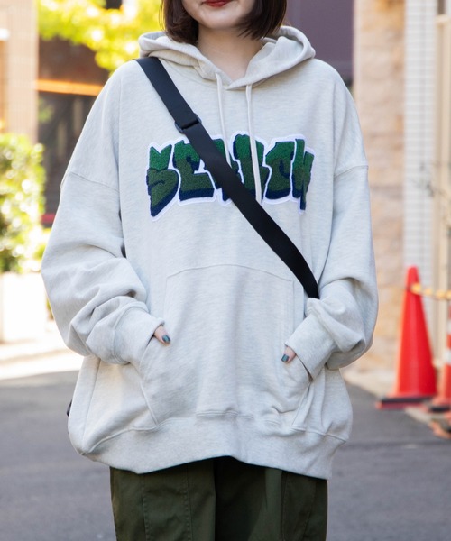 WEGO（ウィゴー）の「WEGO/ヘビーウエイト グラフィティプルパーカー（パーカー・メンズ・ホワイト/ブラック/ダークグリーン/杢グレー/ホワイト系その他/オートミール/その他1/その他3/その他2/その他4・MEDIUM/LARGE）」の22枚目の写真