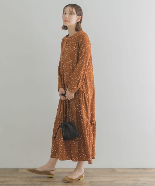 F by ROSSO(エフバイロッソ)の「F by ROSSO ドットランダムティアードワンピース(ワンピース・レディース・ブラック/キャメル・38/36)」の7枚目の写真