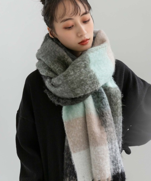 fifth（フィフス）の「チェック柄フリンジマフラー（マフラー・レディース・ブラック/ピンク/ブルー・FREE）」の16枚目の写真