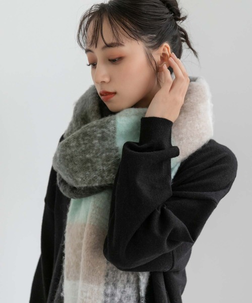 fifth（フィフス）の「チェック柄フリンジマフラー（マフラー・レディース・ブラック/ピンク/ブルー・FREE）」の15枚目の写真