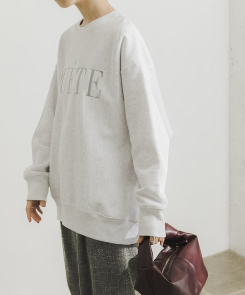 URBAN RESEARCH（アーバンリサーチ）の「QUETE刺繍スウェット（Tシャツ/カットソー・レディース・グレー系その他/カーキ/ホワイト系その他・FREE）」の2枚目の写真