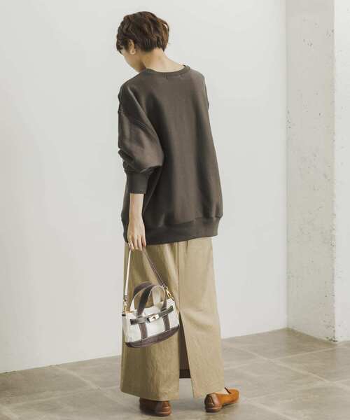 URBAN RESEARCH（アーバンリサーチ）の「QUETE刺繍スウェット（Tシャツ/カットソー・レディース・グレー系その他/カーキ/ホワイト系その他・FREE）」の9枚目の写真