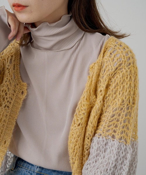 Kastane（カスタネ）の「テレコメロウハイネックロンT（Tシャツ/カットソー・レディース・グリーン/ブルー/ブラック/アイボリー/グレイッシュベージュ・FREE）」の4枚目の写真